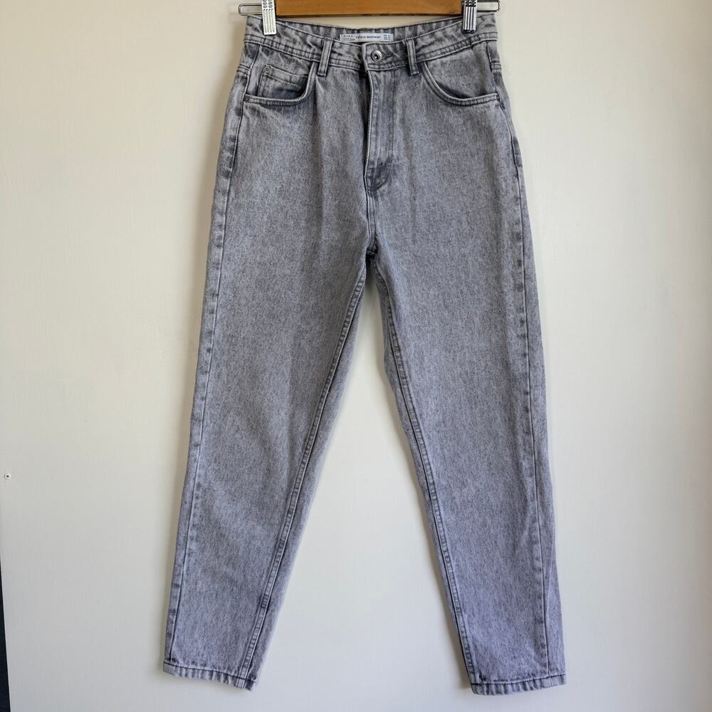 Zara High Rise Acid Wash Mom Jeans Grey Denim Size 2 Tapered Leg 90s Style
